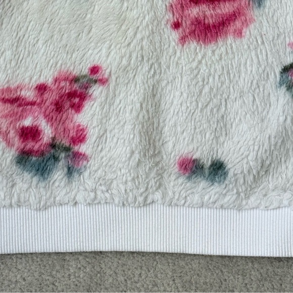 Juicy Couture Girls 4T Plush Floral Sweatshirt Cream Pink Roses Cozy - Picture 8 of 10